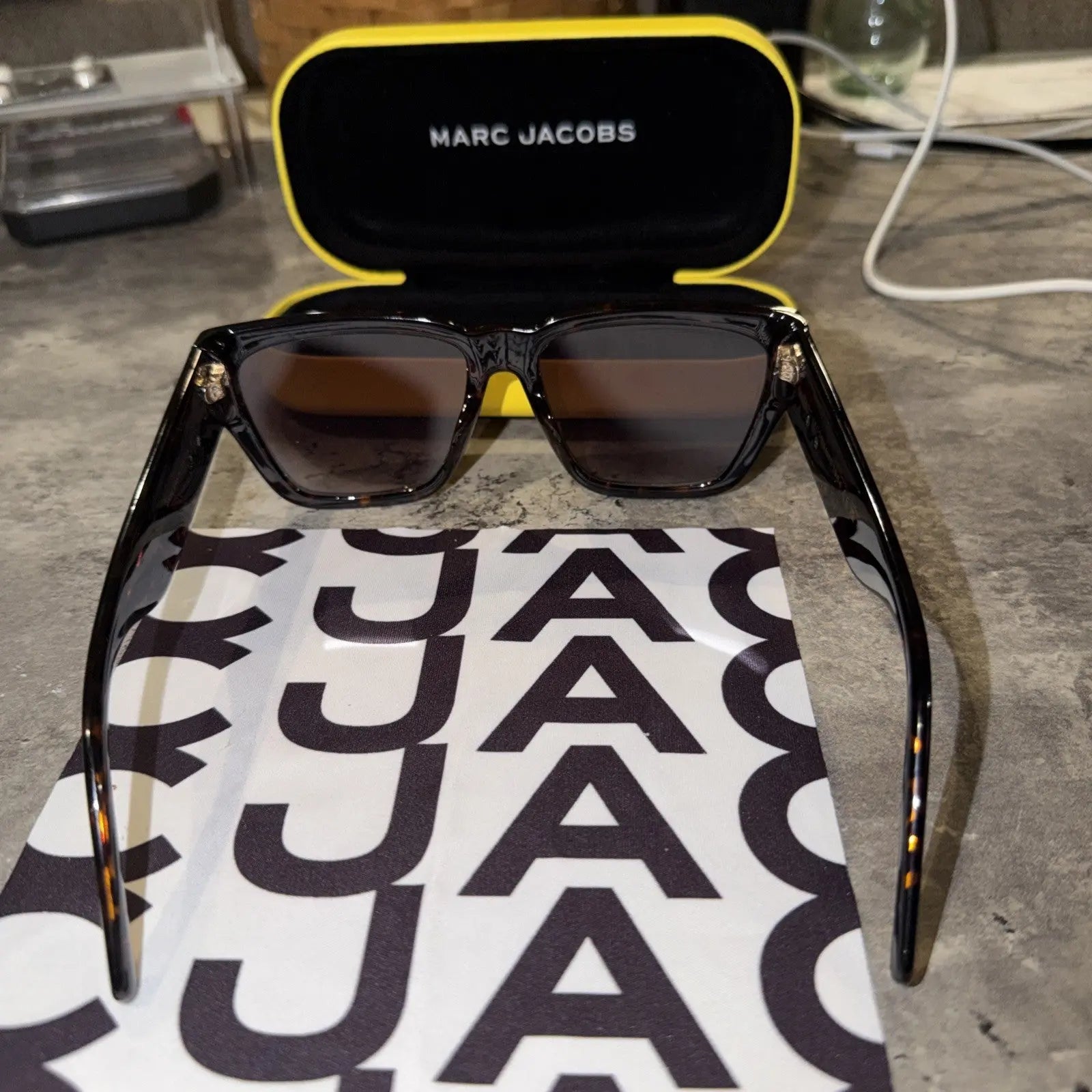 Marc Jacobs MARC 646/S Sunglasses – Tortoise Frame - Brand New - Never Worn