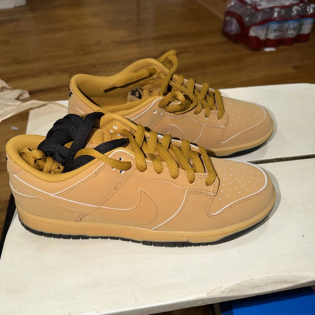 Nike Dunk Low Retro SE Wheat Gum Black HQ1932-700 Men's Multi Size 9 BRAND NEW