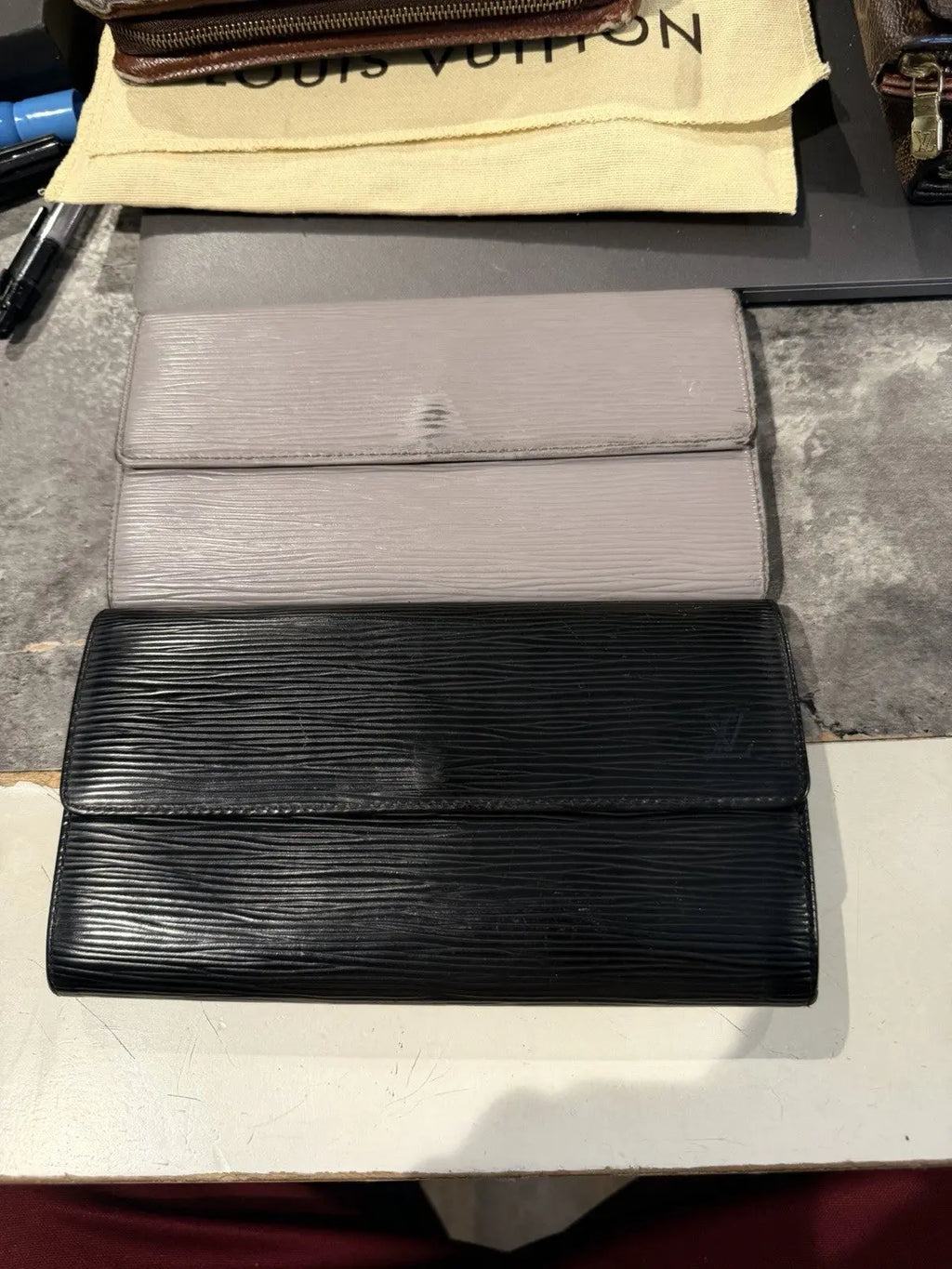 Louis Vuitton Epi Leather Sarah Long Wallet LAVENDER Color