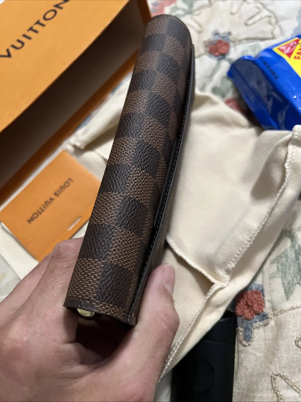 Louis Vuitton Sarah Wallet Monogram  100%  Authentic