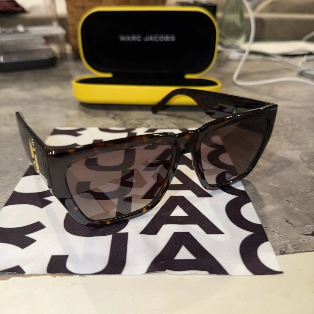 Marc Jacobs MARC 646/S Sunglasses – Tortoise Frame - Brand New - Never Worn