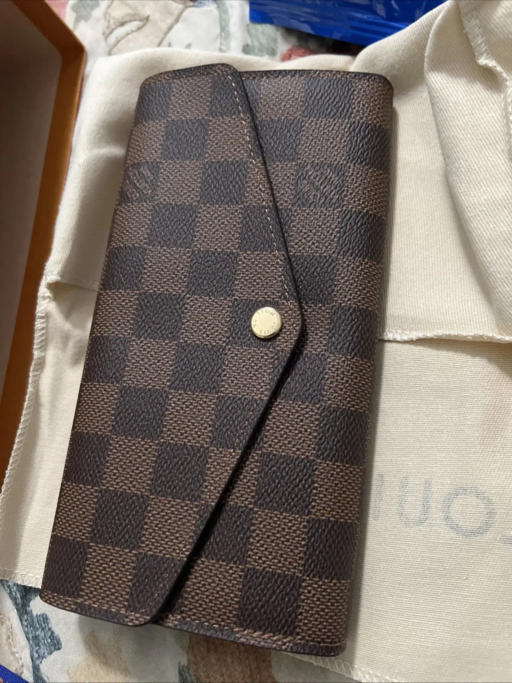Louis Vuitton Sarah Wallet Monogram  100%  Authentic