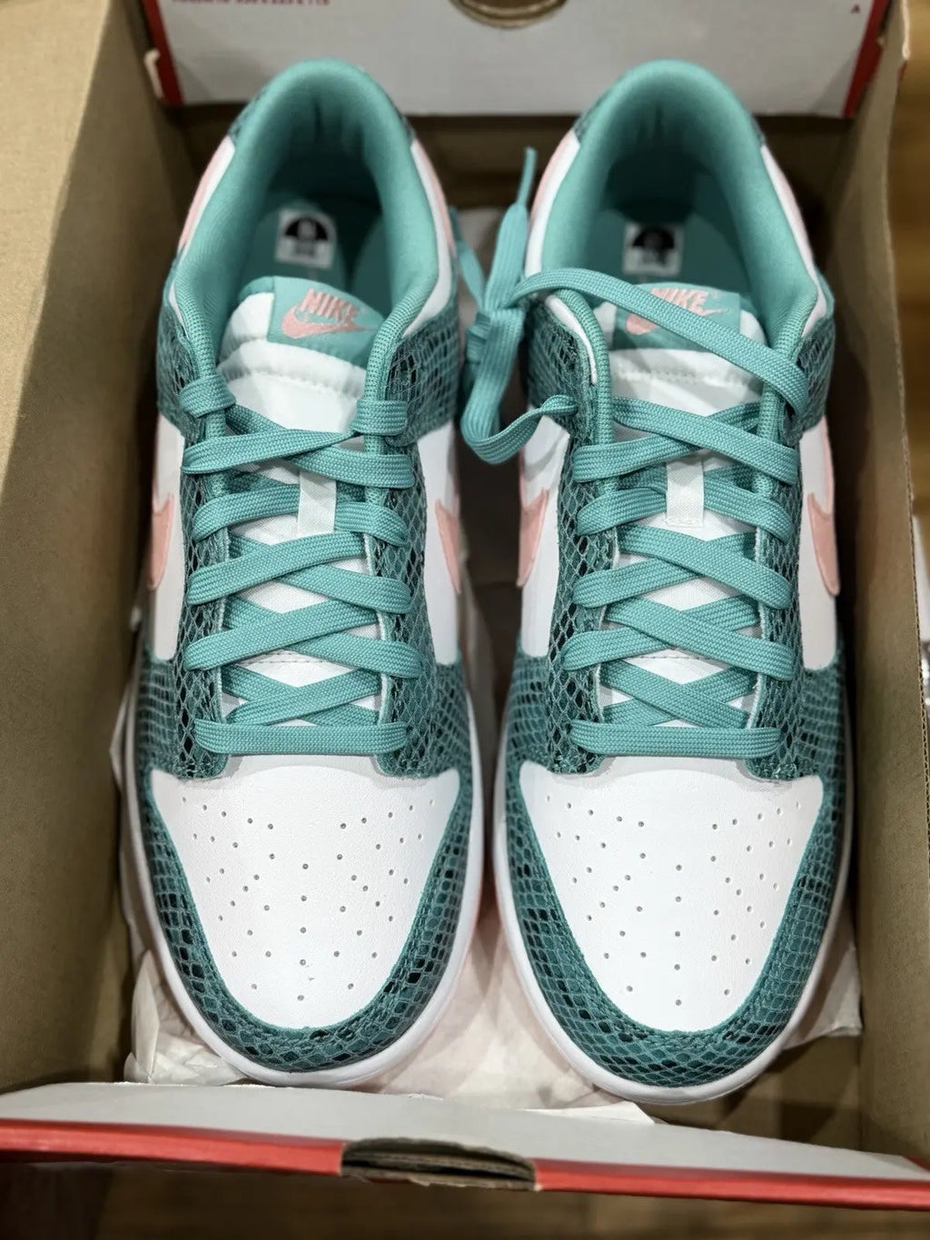 Nike Dunk Low Washed Teal Snakeskin Shoes Size 10 DR8577 300
