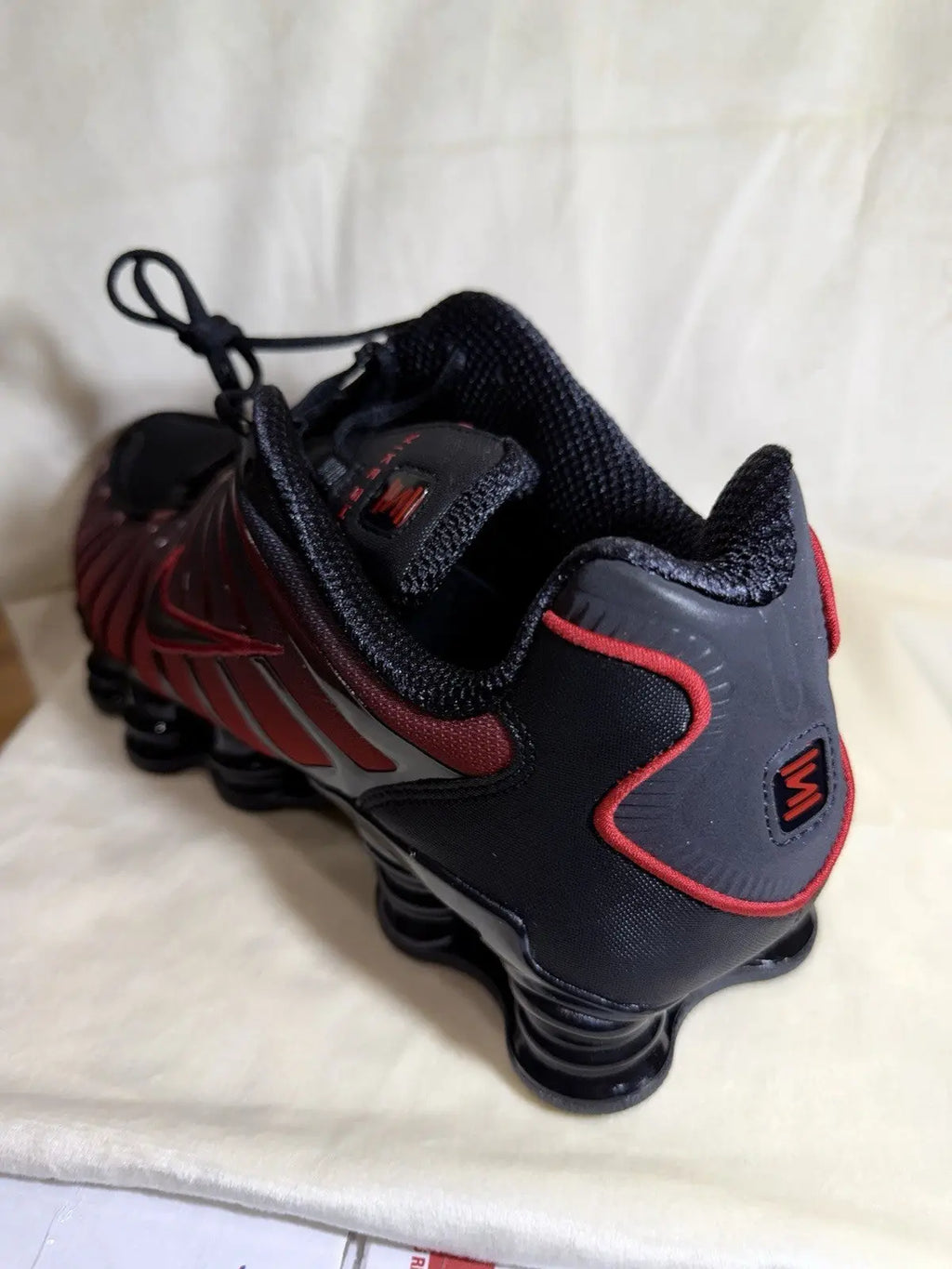 Nike Shox TL Black University Red Gradient Size 12 Shoes