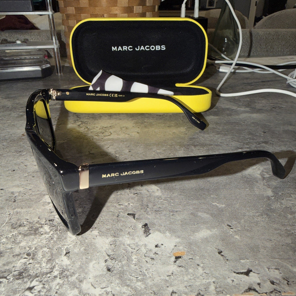 80790 Marc Jacob Black Sunglasses Every Nice And Elegant