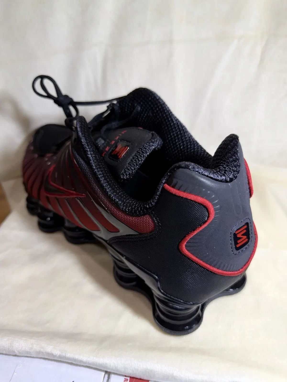 Nike Shox TL Black University Red Gradient Size 12 Shoes