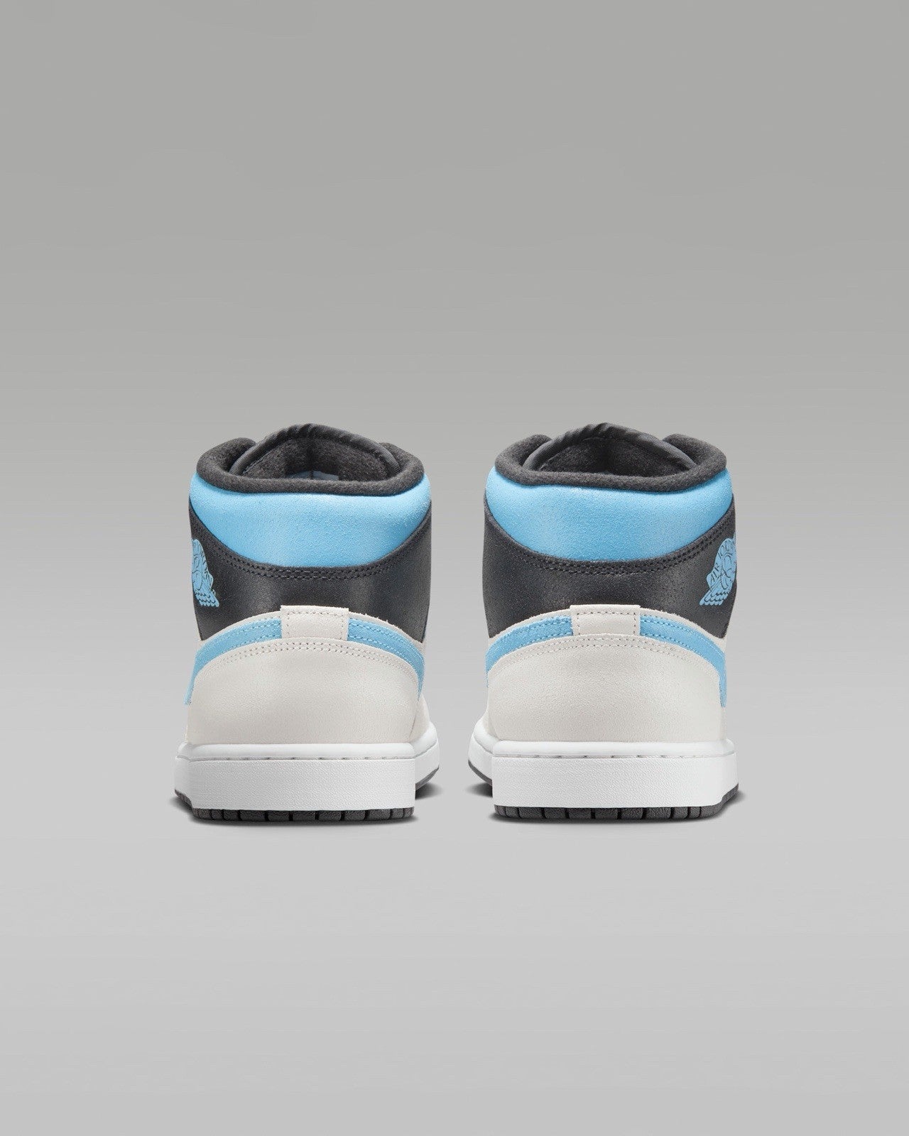 Air Jordan 1 Mid SE Summit White/Blue Chill Black Size 11 Shoes