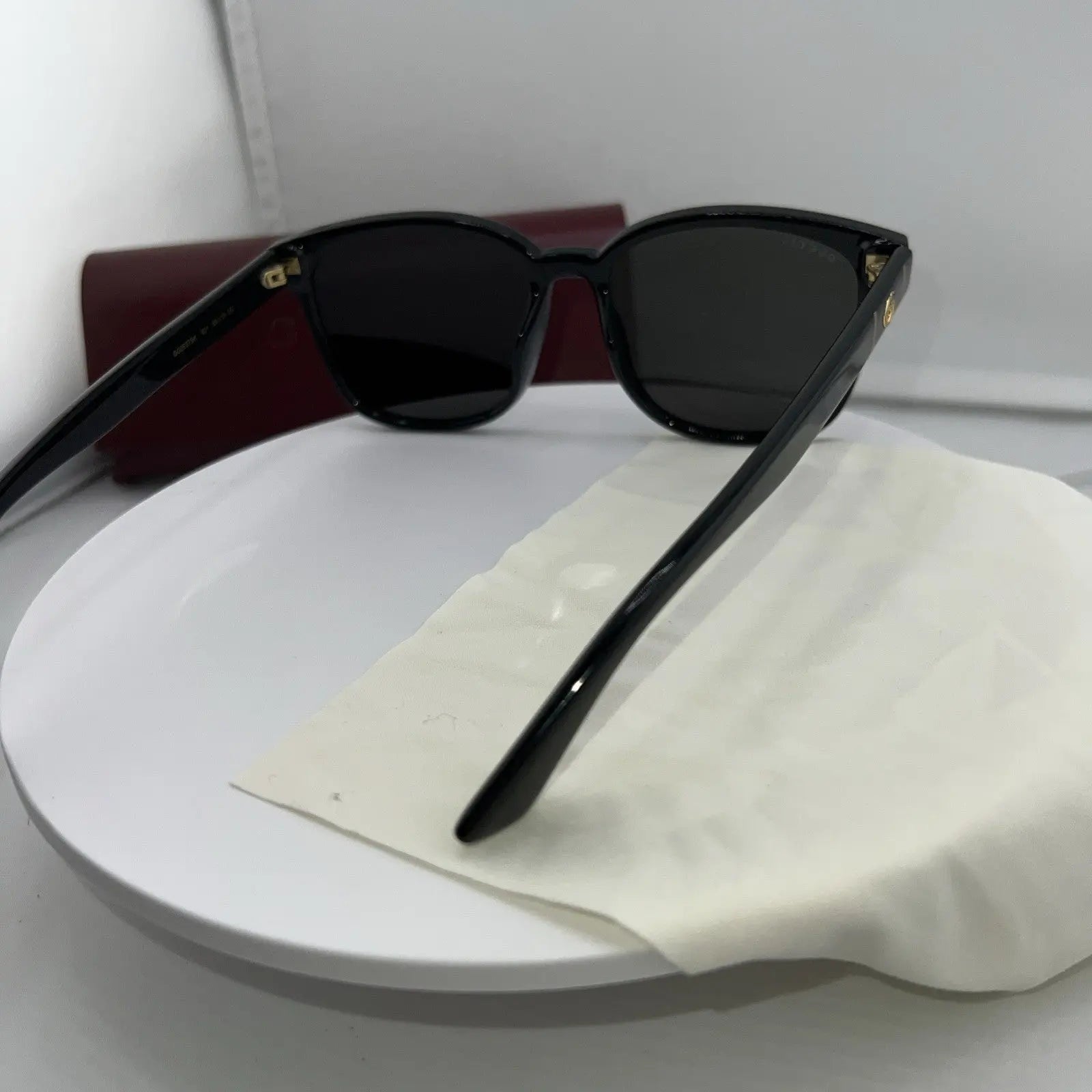 New GUCCI GG0637SK 001 Black Frames Black Lens 56-18 Authentic Sunglasses Italy