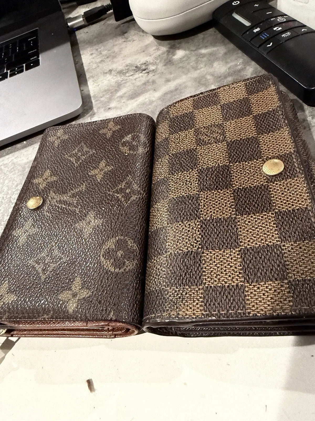 Louis Vuitton M61730 Monogram Canvas Wallet - Brown