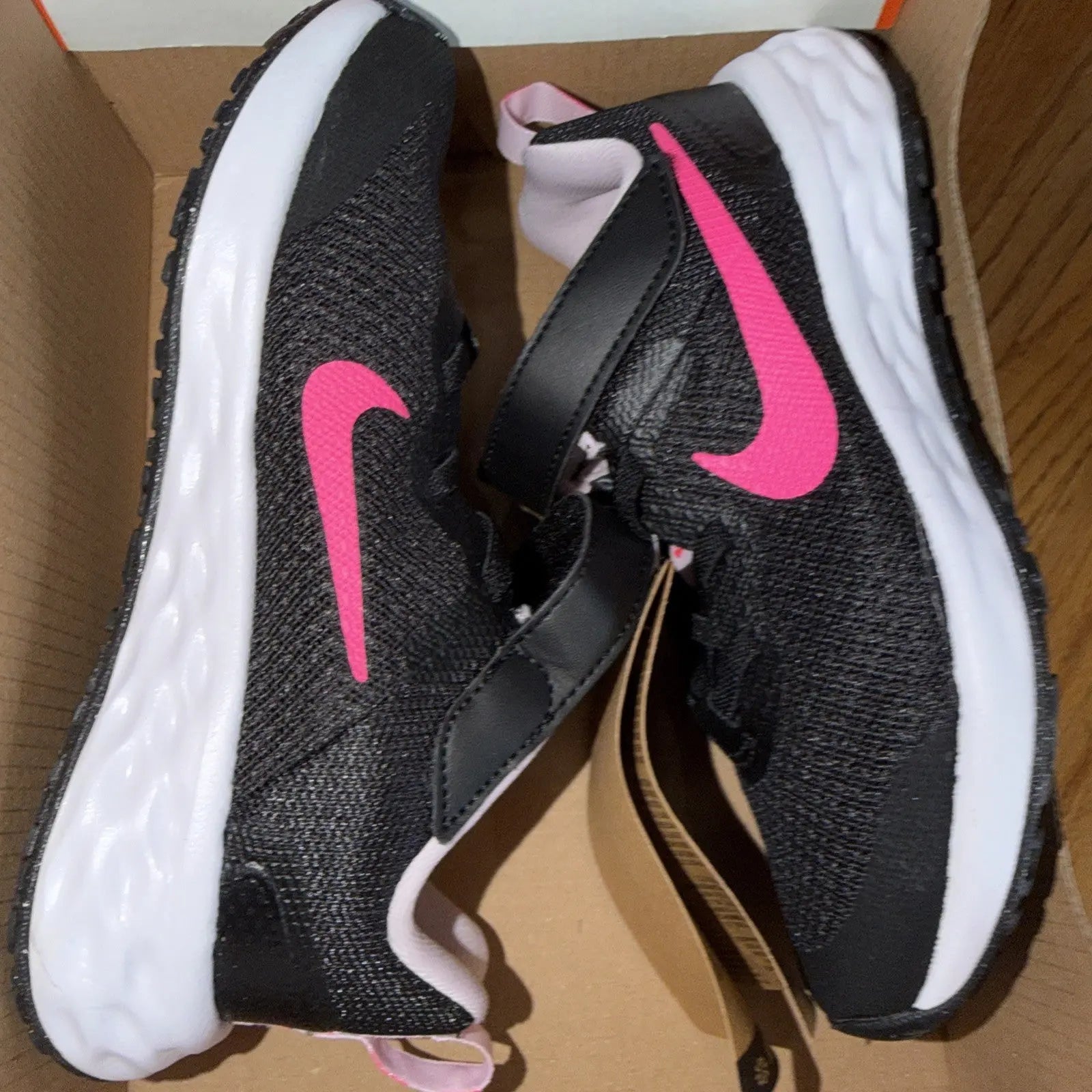Nike Revolution 6 Black Pink Foam DD1095-007 Size 12C