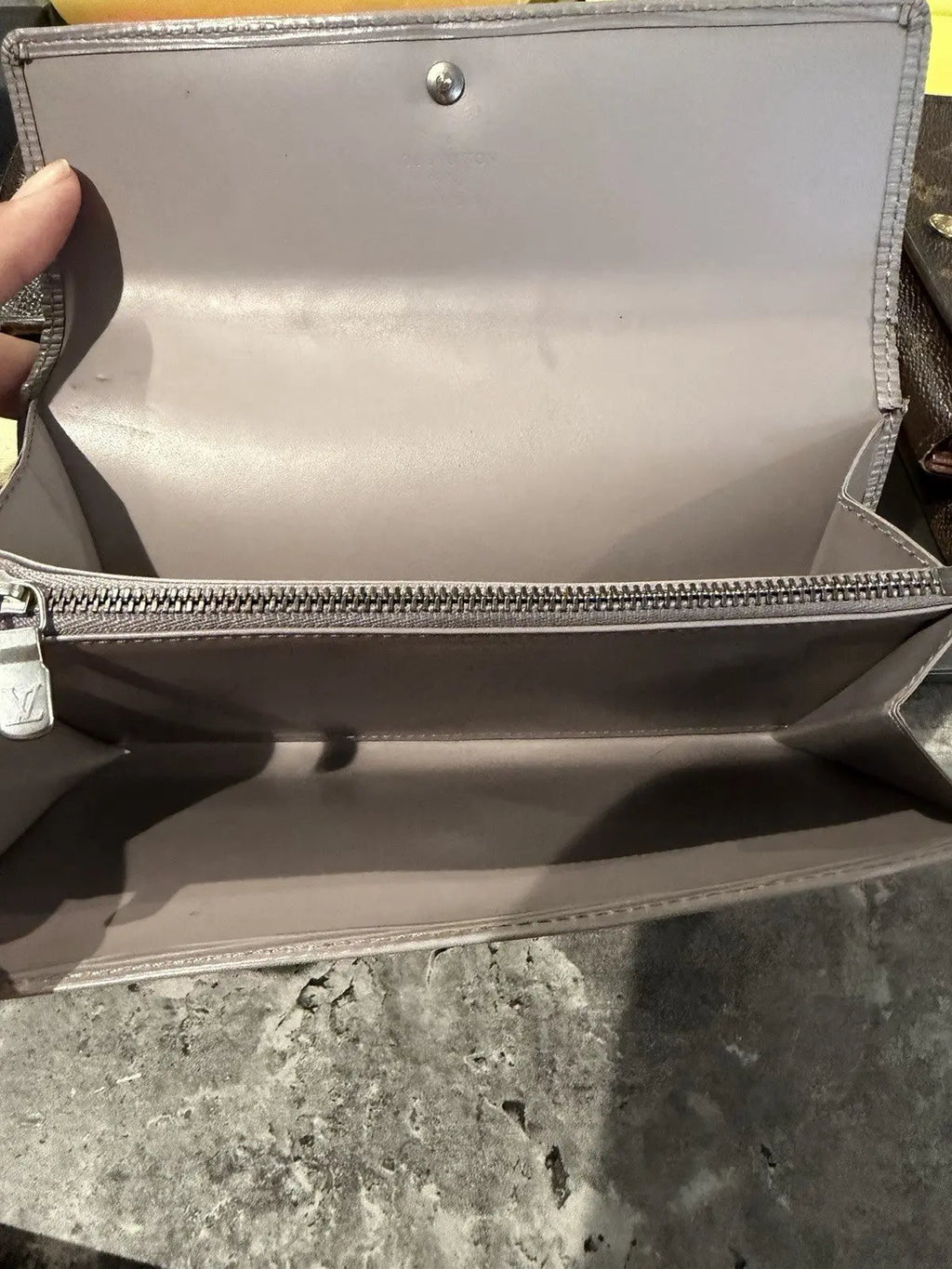 Louis Vuitton Epi Leather Sarah Long Wallet LAVENDER Color