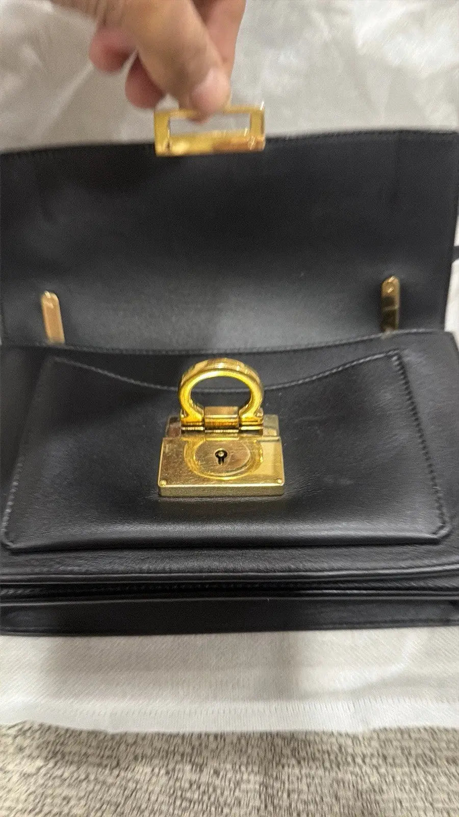 Ferragamo Leather Aileen Black Handbag / Crossbody Adjustable/ Removable Strap