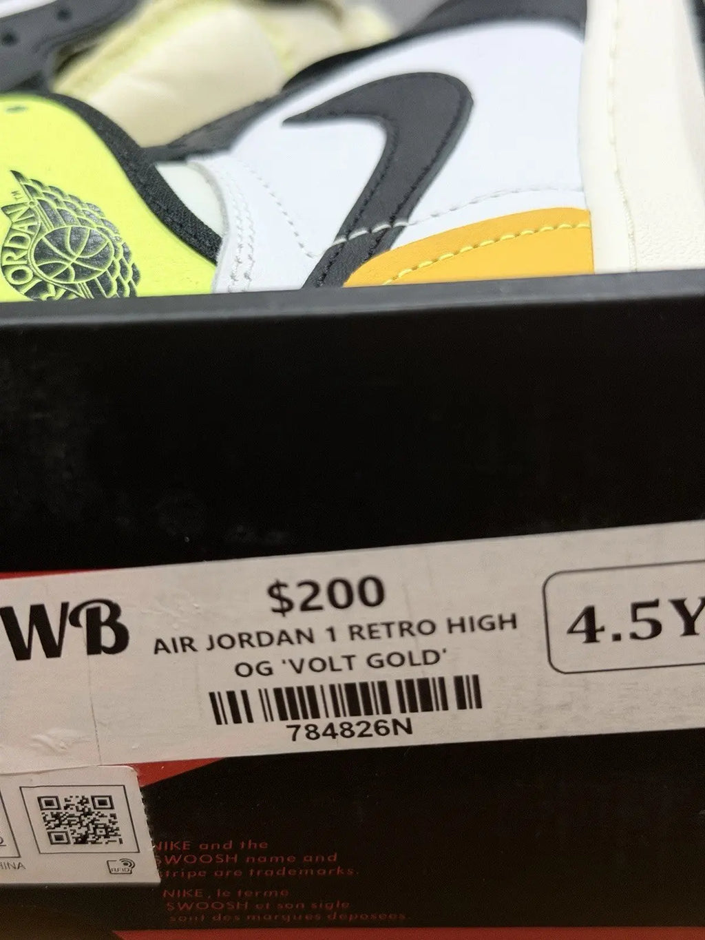 Air Jordan 1 Retro High OG Sneakers Volt Gold 555088-118 Size 4.5y Shoes