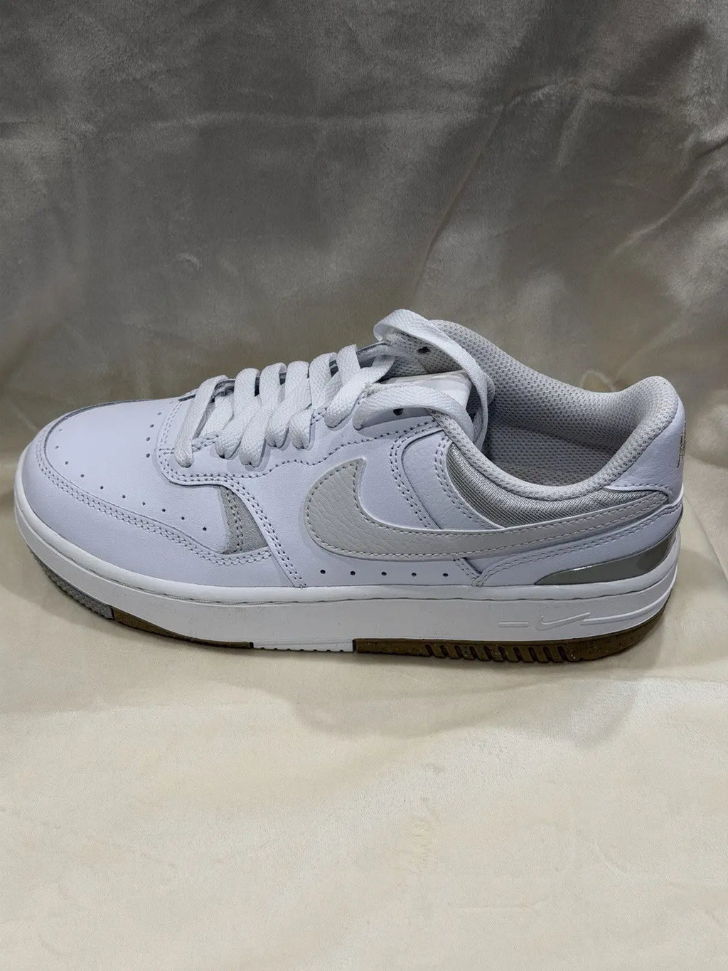 Nike Gamma Force White Phantom Size 6 W Shoes