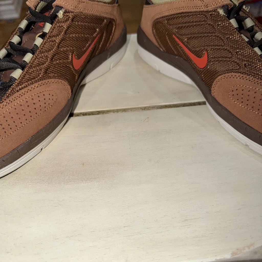 Nike SB Vertebrae Cacao Wow Dragon Red Size 9.5 Skate Boarding Shoes FD4691-200