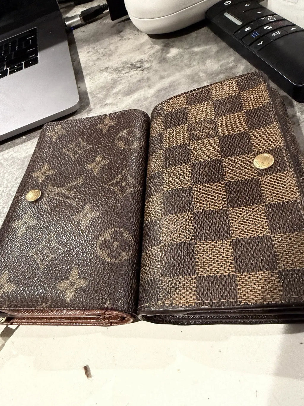 Louis Vuitton M61730 Monogram Canvas Wallet - Brown