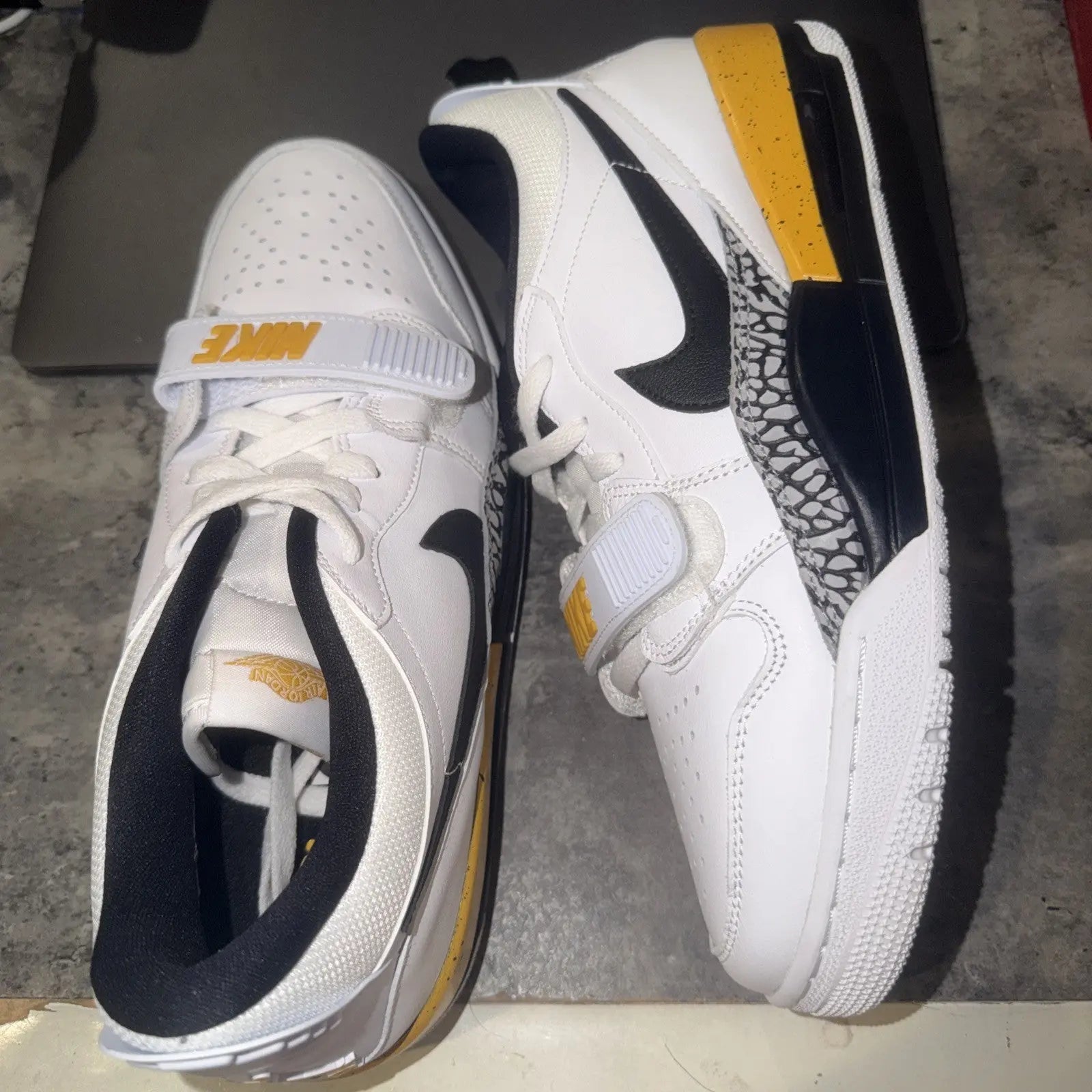 Nike Air Jordan Legacy 312 Size 10 Men White Yellow Ochre Black  Cement Shoes