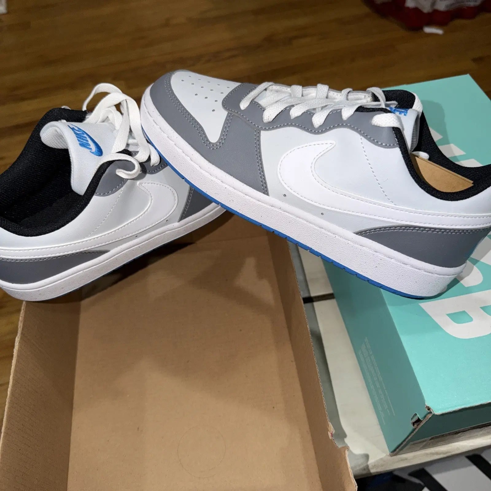 Size 6.5Y (GS) - Nike Court Borough Low Pure Platinum White Cool Grey DV5456 019