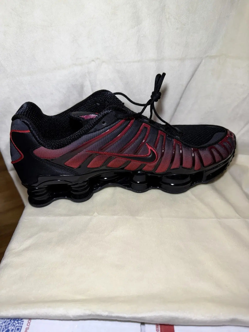 Nike Shox TL Black University Red Gradient Size 12 Shoes