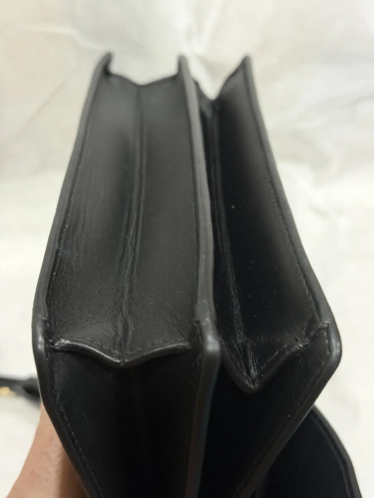 Ferragamo Leather Aileen Black Handbag / Crossbody Adjustable/ Removable Strap