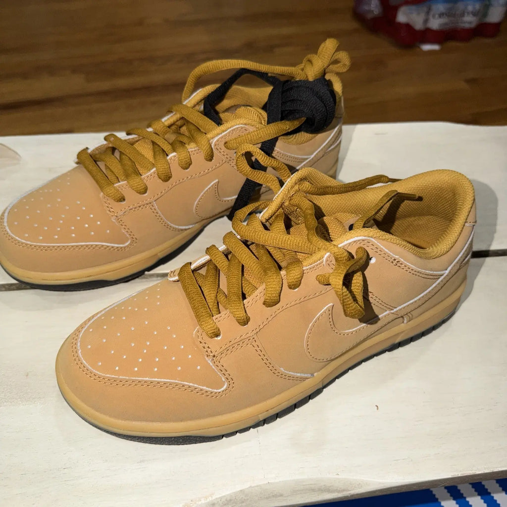 Nike Dunk Low Retro SE Wheat Gum Black HQ1932-700 Men's Multi Size 9 BRAND NEW