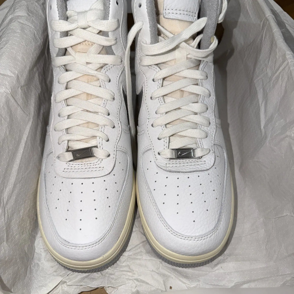 WMNS NIKE AF1 SCULPT AIR FORCE 1 SCULPT SUMMIT WHITE-SILVER Size 9 DC3590 101