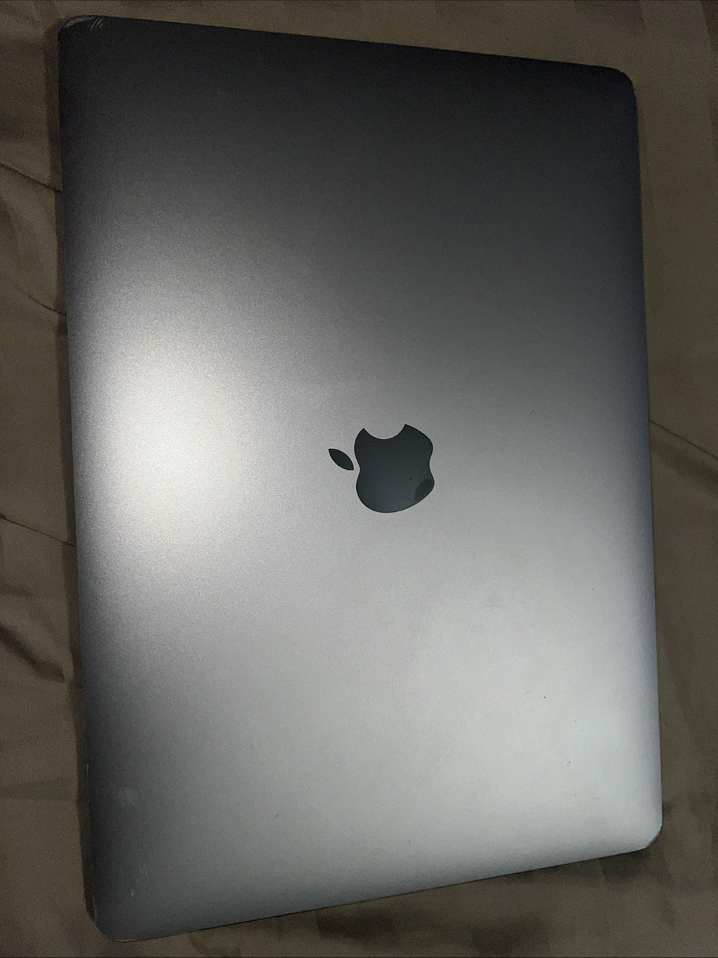 Apple MacBook Pro 13" (256GB SSD, Intel Core i5 7th Gen., 2.30 GHz, 8GB RAM)...
