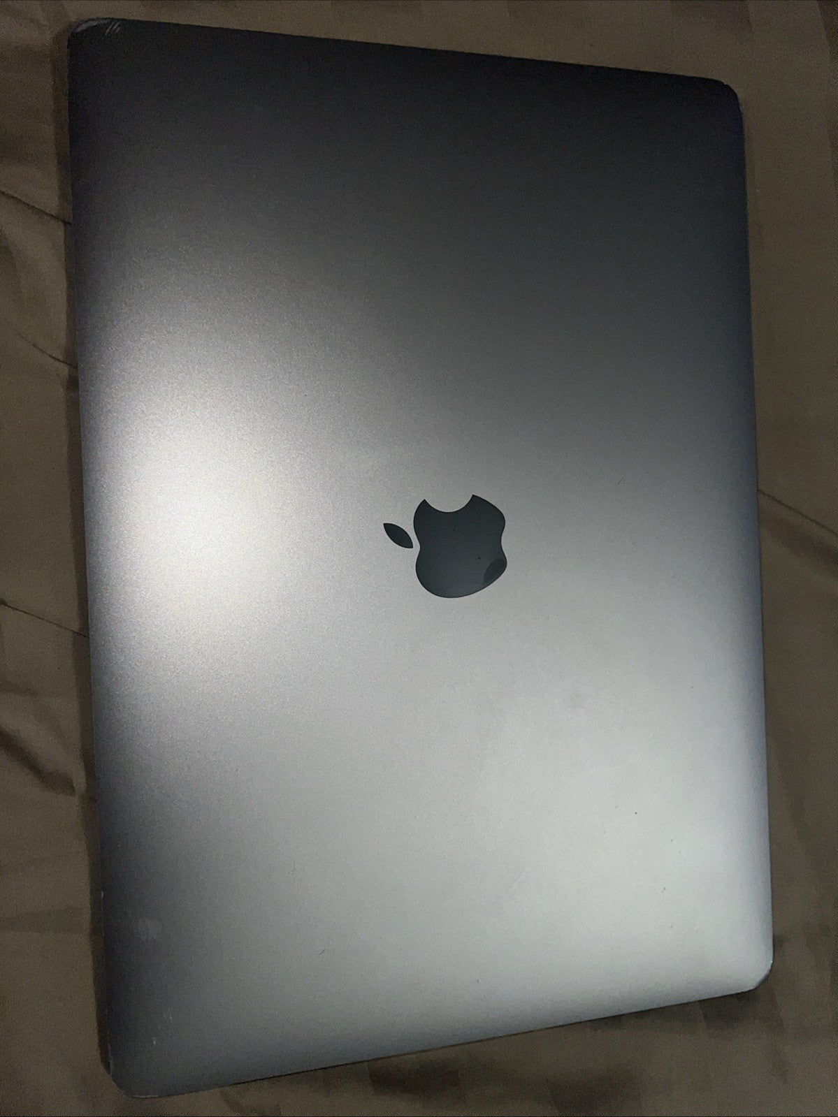 Apple MacBook Pro 13" (256GB SSD, Intel Core i5 7th Gen., 2.30 GHz, 8GB RAM)...