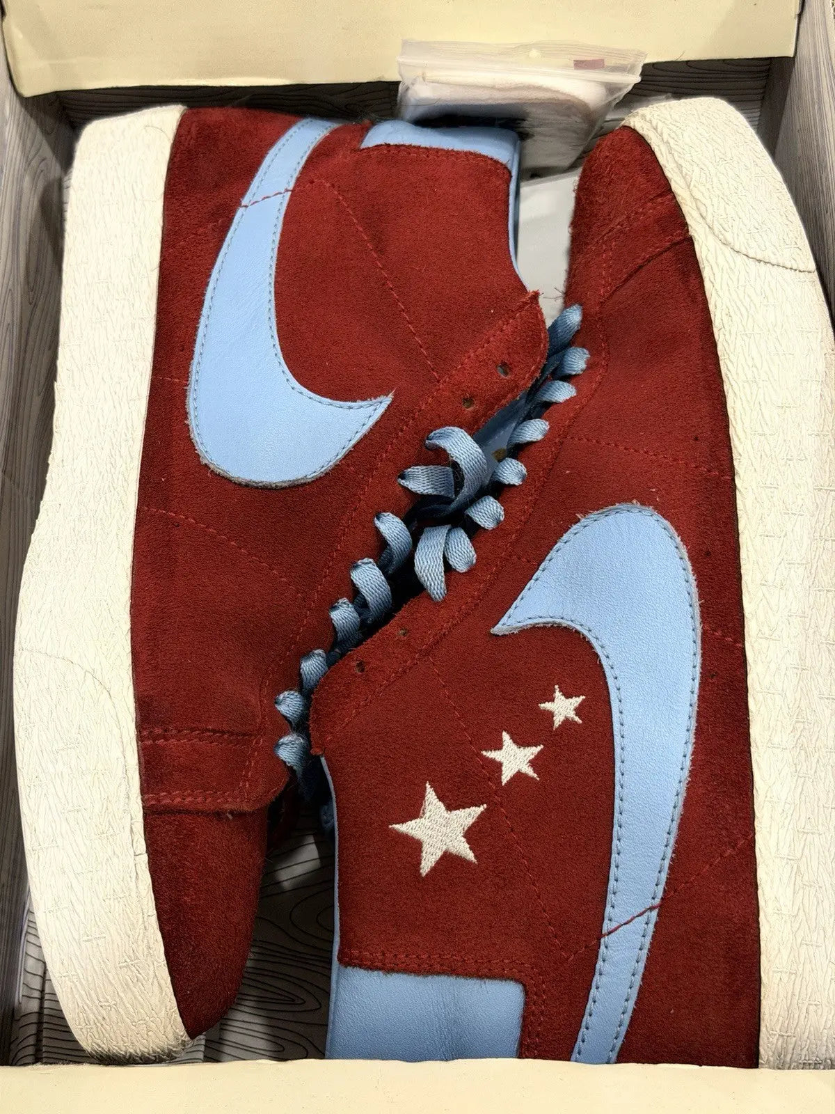 Nike SB Blazers Vanilla Ice Men’s Size 8.5 Men’s Shoes 314070 641 New Condition