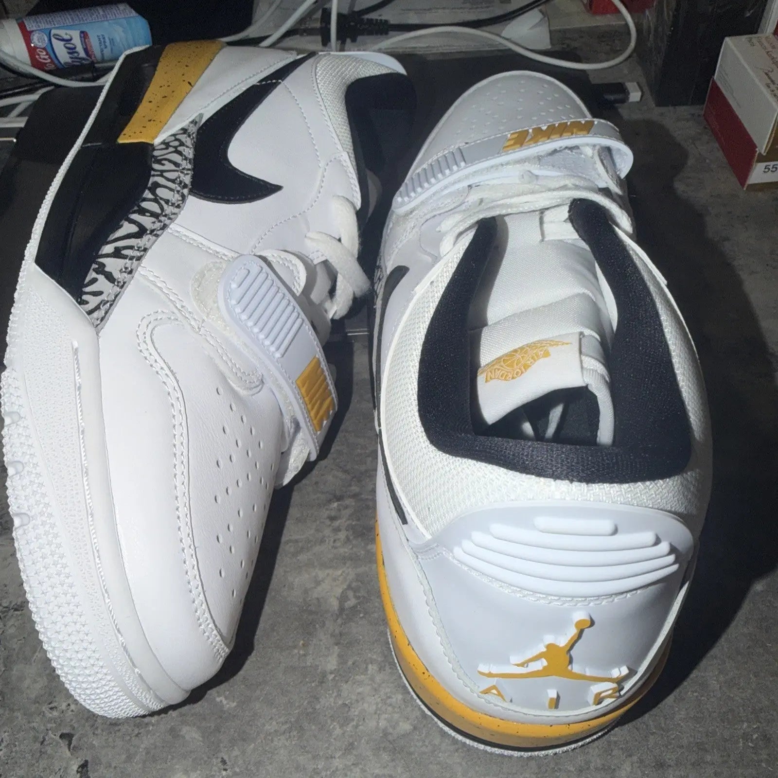 Nike Air Jordan Legacy 312 Size 10 Men White Yellow Ochre Black  Cement Shoes