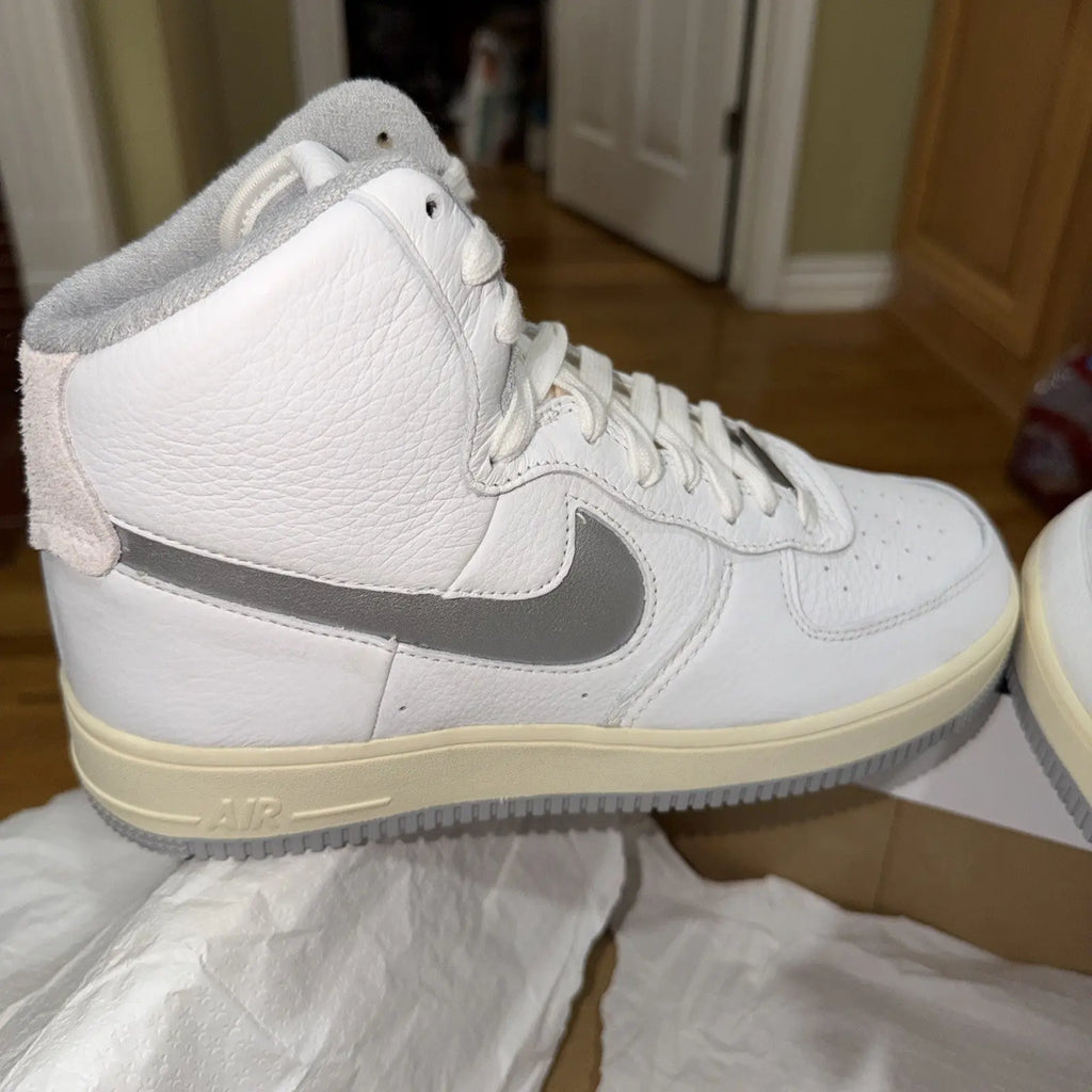 WMNS NIKE AF1 SCULPT AIR FORCE 1 SCULPT SUMMIT WHITE-SILVER Size 9 DC3590 101