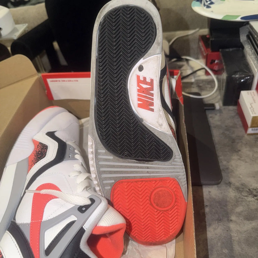 Nike Air Tech Challenge 2 QS Lava White Hot Lava Shoes 643089-160 Men's Size 9.5