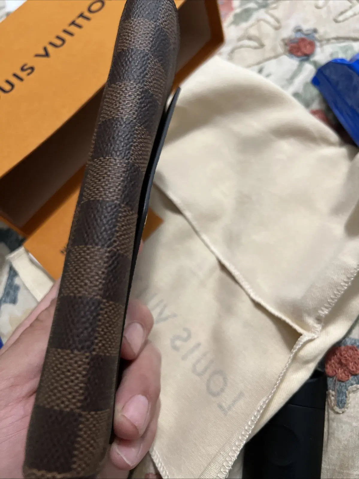 Louis Vuitton Sarah Wallet Monogram  100%  Authentic